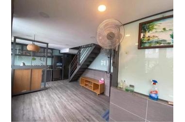 Bán nhà Lê Văn Sỹ, Phú Nhuận - DT68m2 chỉ 6.6 tỷ - hẻm xe hơi thông thoáng-tặng 3m2 sân hông nhà